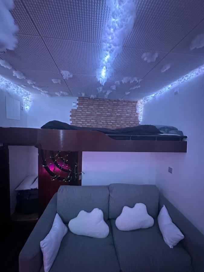La Tete Dans Les Nuages Apartamento Arcueil Exterior foto